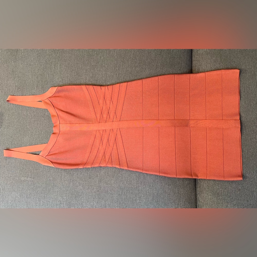 Bebe bandage burnt orange dress in Size small